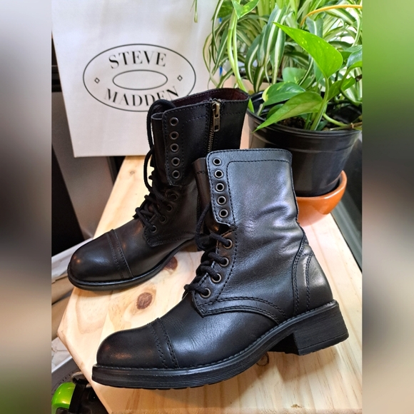 Steve Madden Shoes - Steve Madden Black Combat Boots 6.5 women